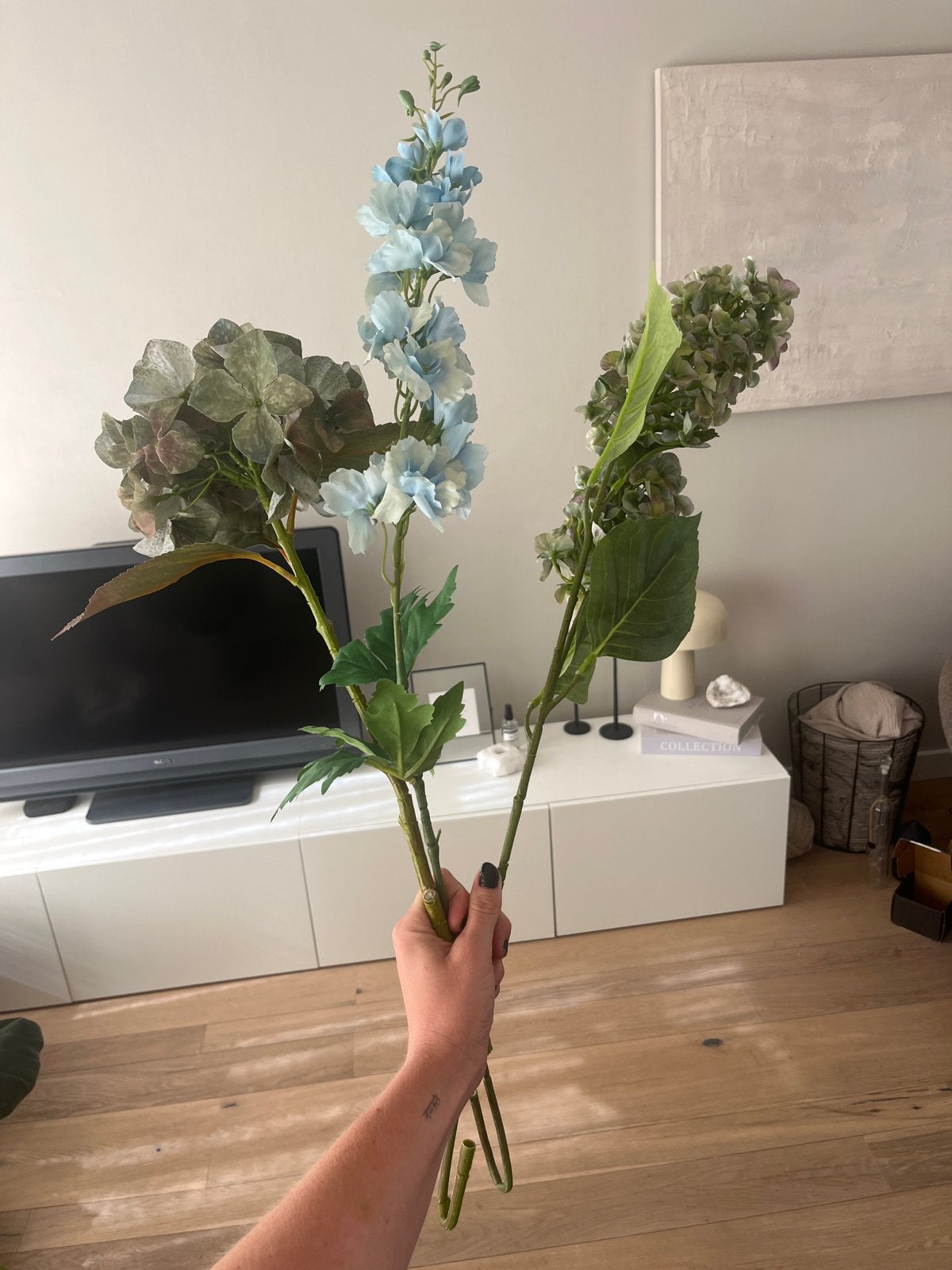 Set van 3 kunstbloemen: blauwe ridderspoor en hortensia's, Huis en Inrichting, Ophalen, Binnen, Gebruikt, Kunstbloem