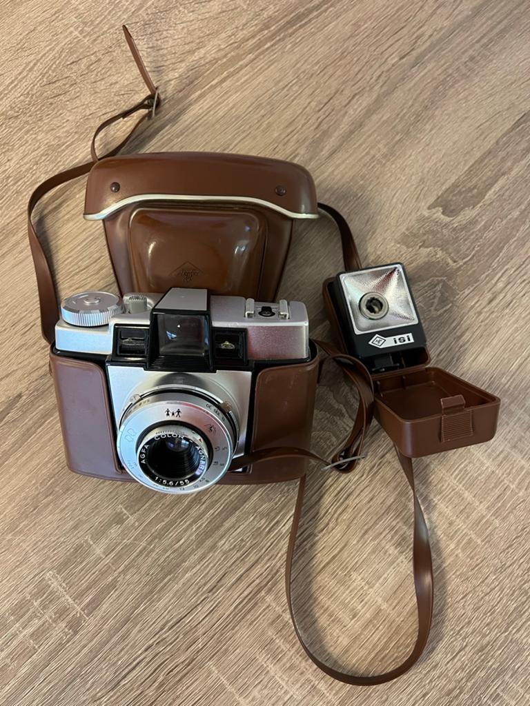 Vintage Agfa Color Agnar camera met flitser en tas, Audio, Tv en Foto, Fotocamera's Analoog, Ophalen, Gebruikt, Compact, Overige Merken