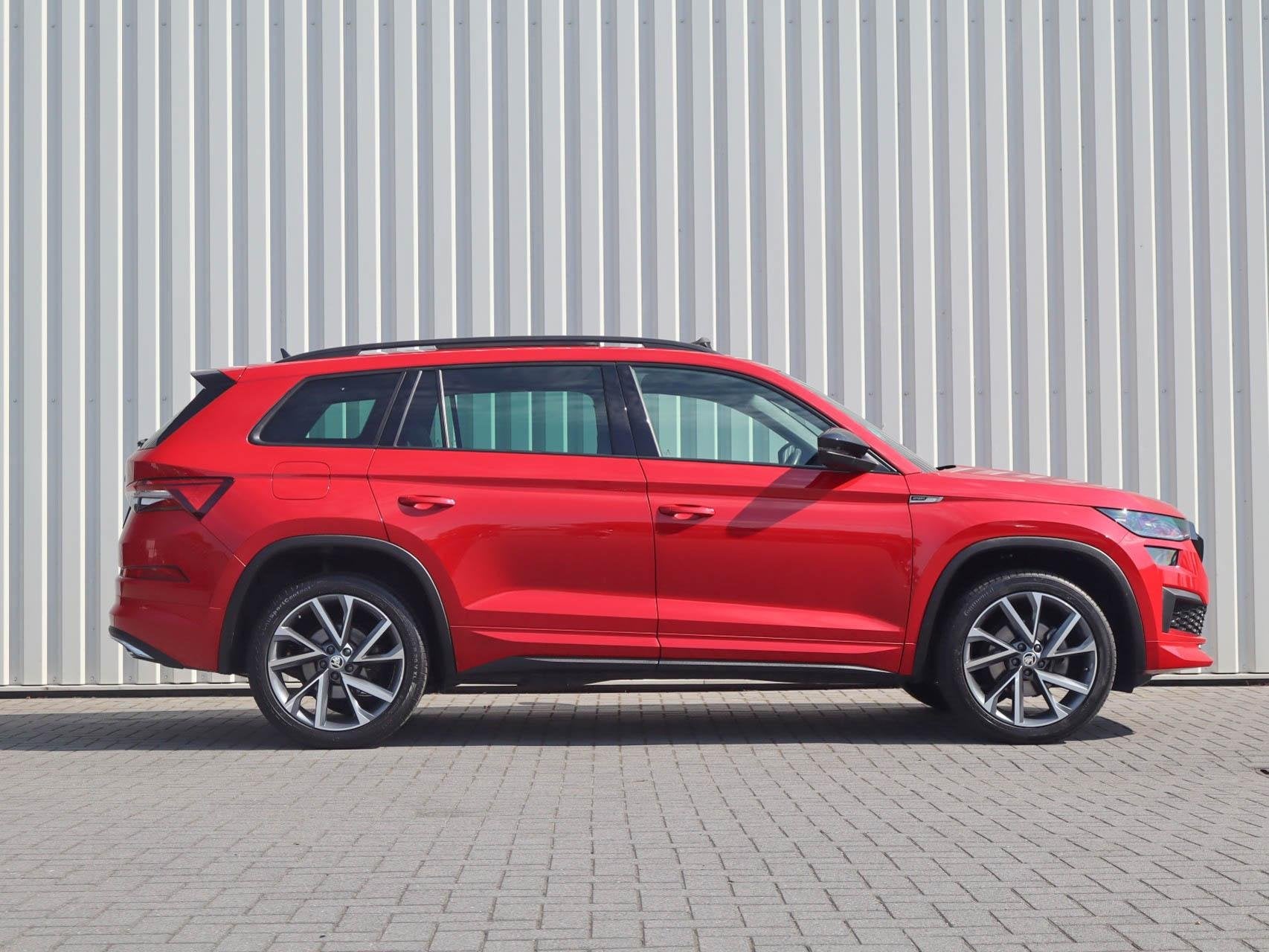 Skoda Kodiaq 1.5 TSI 150pk DSG Sportline Business 7p. | Pano, Auto's, 12 maanden, 4 cilinders, Kodiaq, SUV of Terreinwagen