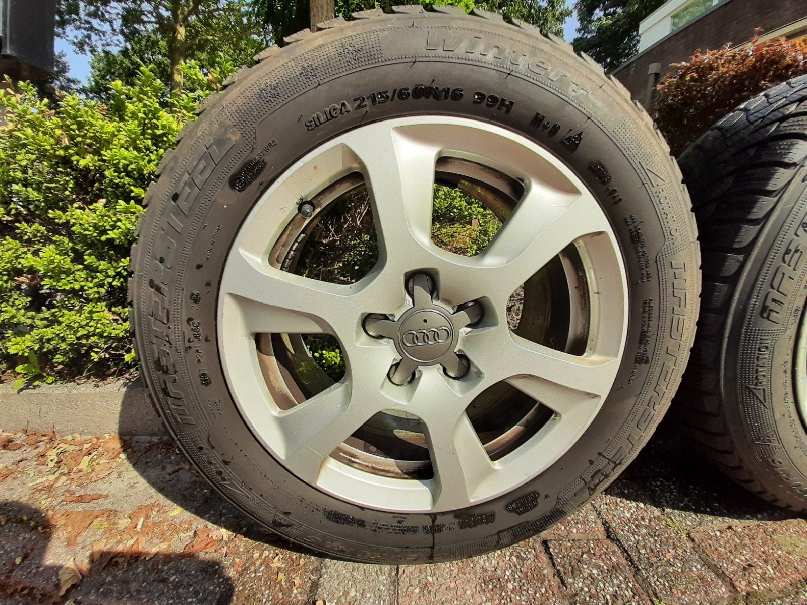 Winterbanden met velgen 215/60R16, Auto-onderdelen, Ophalen, 16 inch, Banden en Velgen, Winterbanden