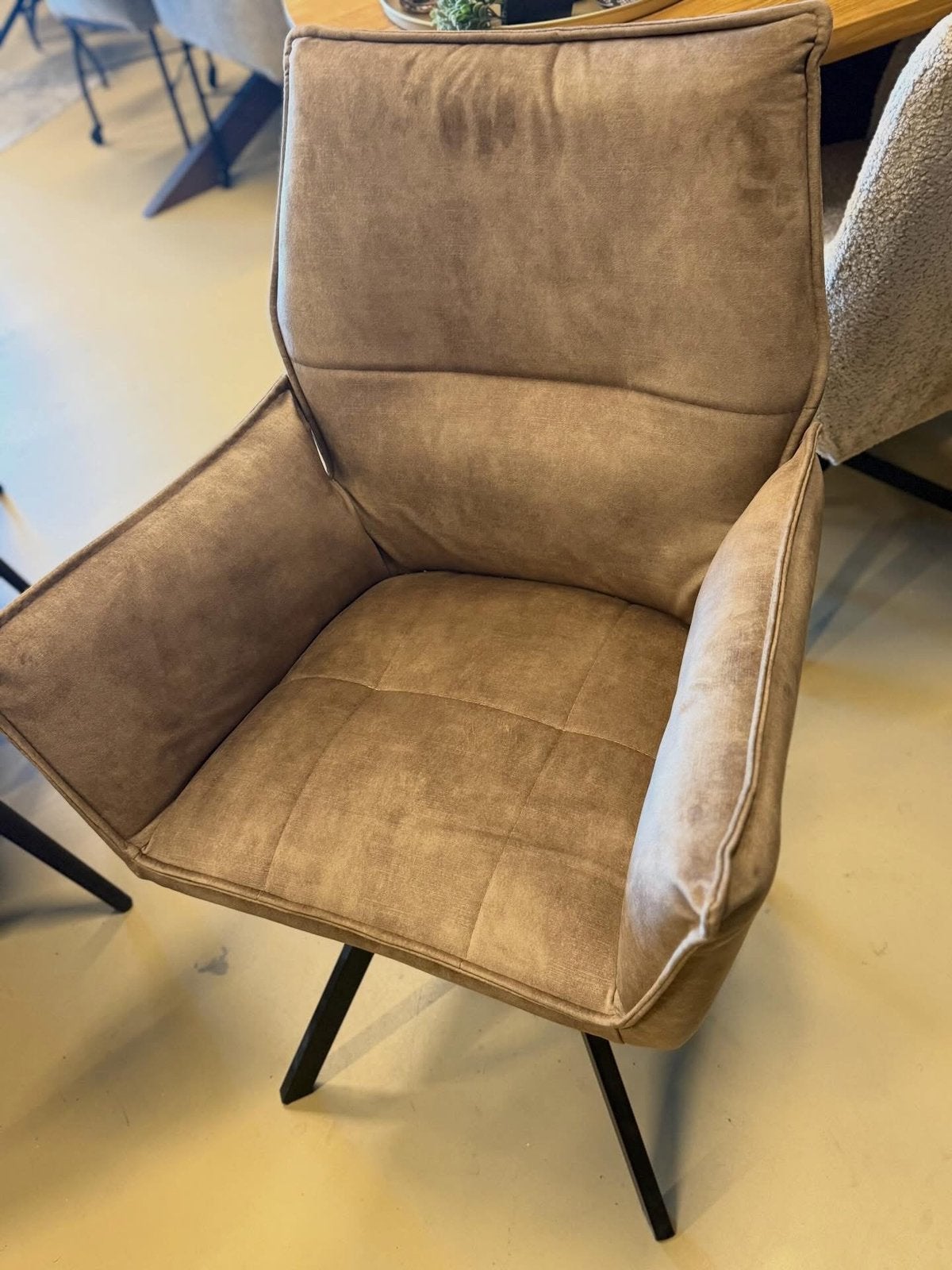 4 eetkamerstoelen showroommodel, Ophalen, Overige kleuren, Nieuw, Vier