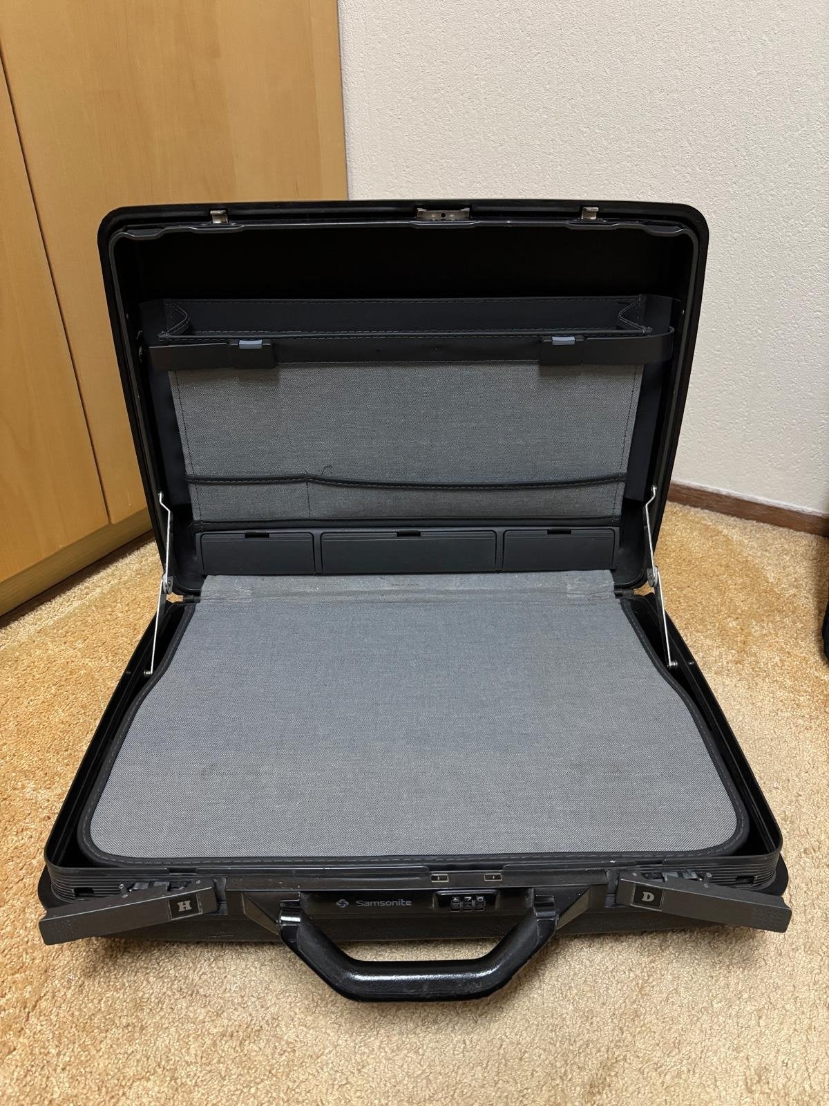 Samsonite Koffer - Zwart, Hard Kunststof, Sieraden, Tassen en Uiterlijk, Koffers, Gebruikt, Hard kunststof, Slot, Minder dan 50 cm