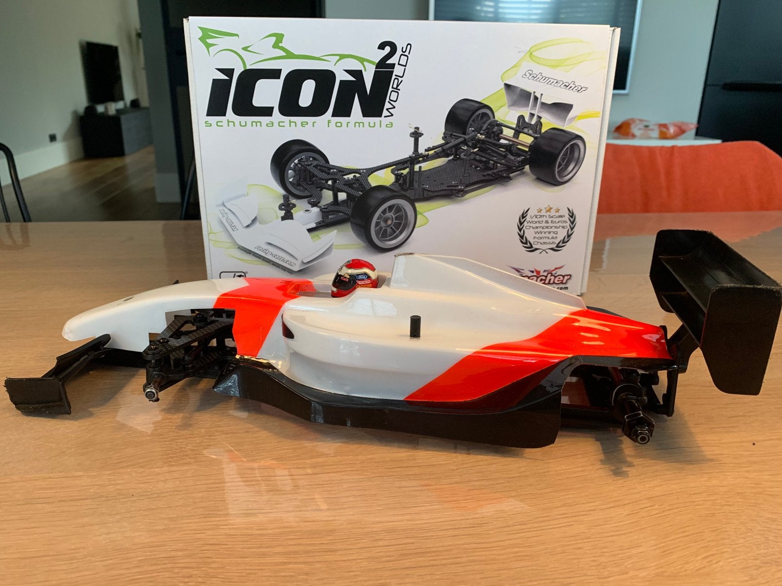 F1 Schumacher ICON 2 worlds, Hobby en Vrije tijd, Ophalen of Verzenden, Gebruikt