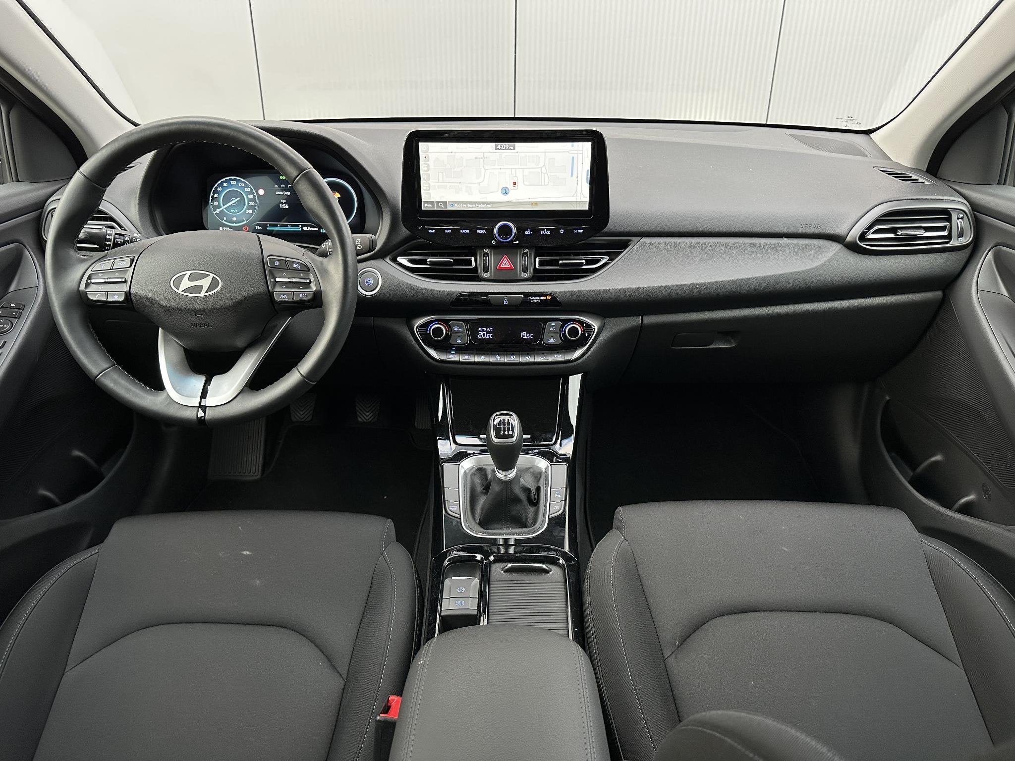 Hyundai i30 Wagon 1.0 T-GDi MHEV Comfort / Demo Deal / Navig, Voorwielaandrijving, Euro 6, Origineel Nederlands, Handgeschakeld