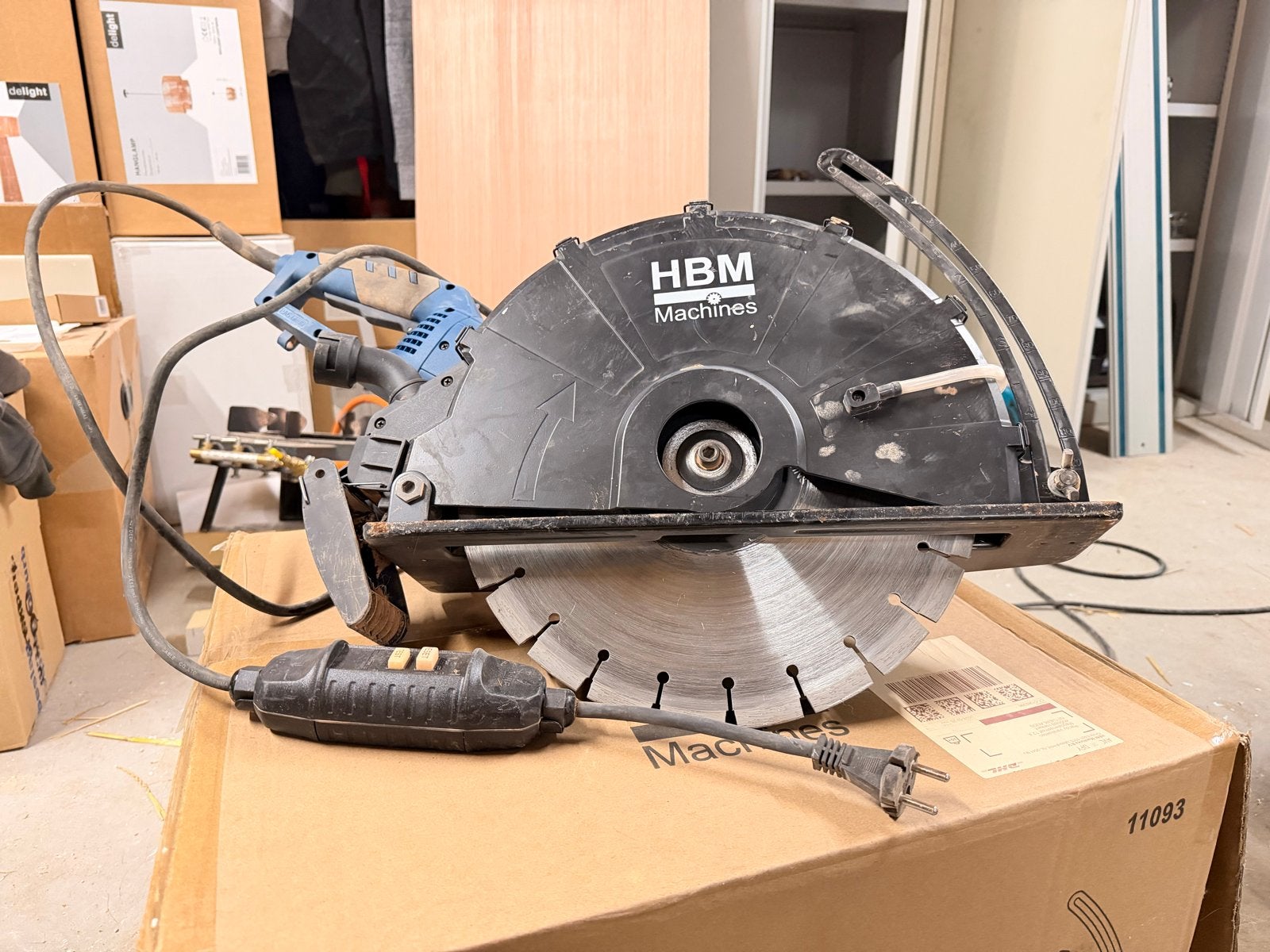 HBM Machines muurzaag betonzaag 2600W, Gebruikt, 70 mm of meer, Overige typen, Ophalen of Verzenden