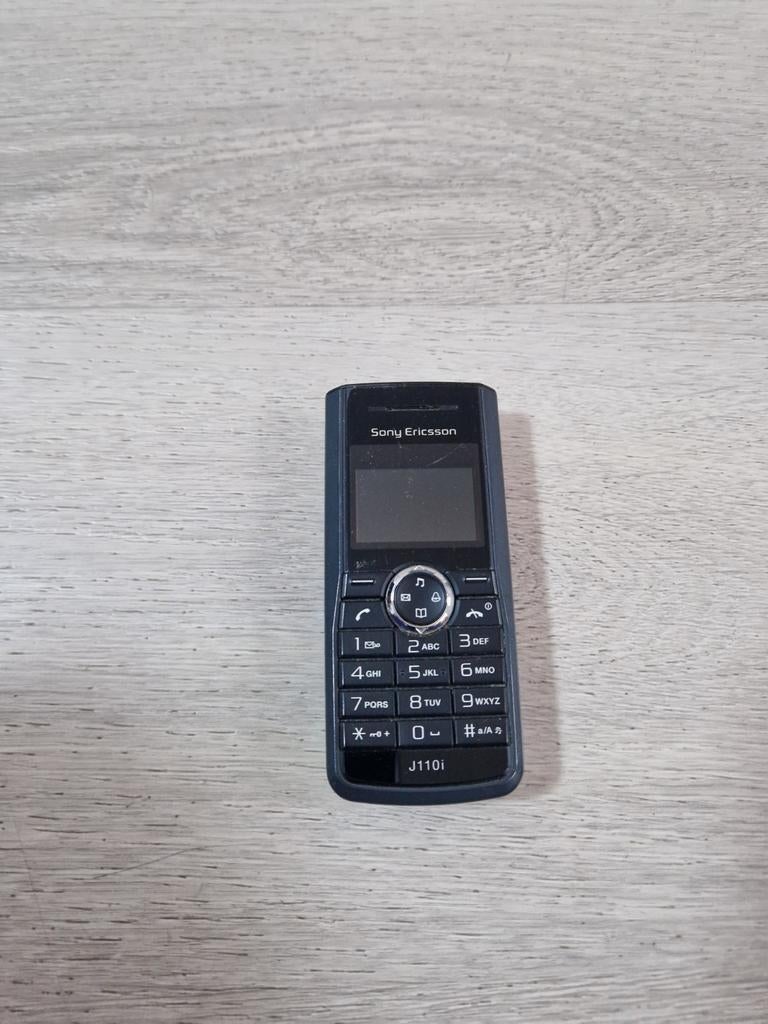 Sony Ericsson J110i in goede staat, Ophalen of Verzenden