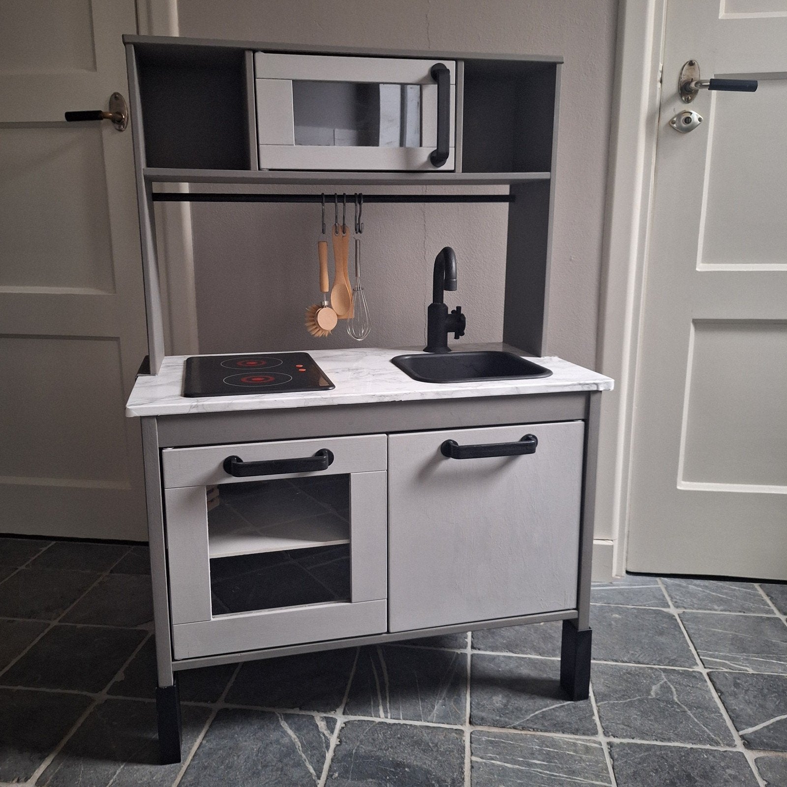 Keukentje met speelgoed Ikea, Ophalen