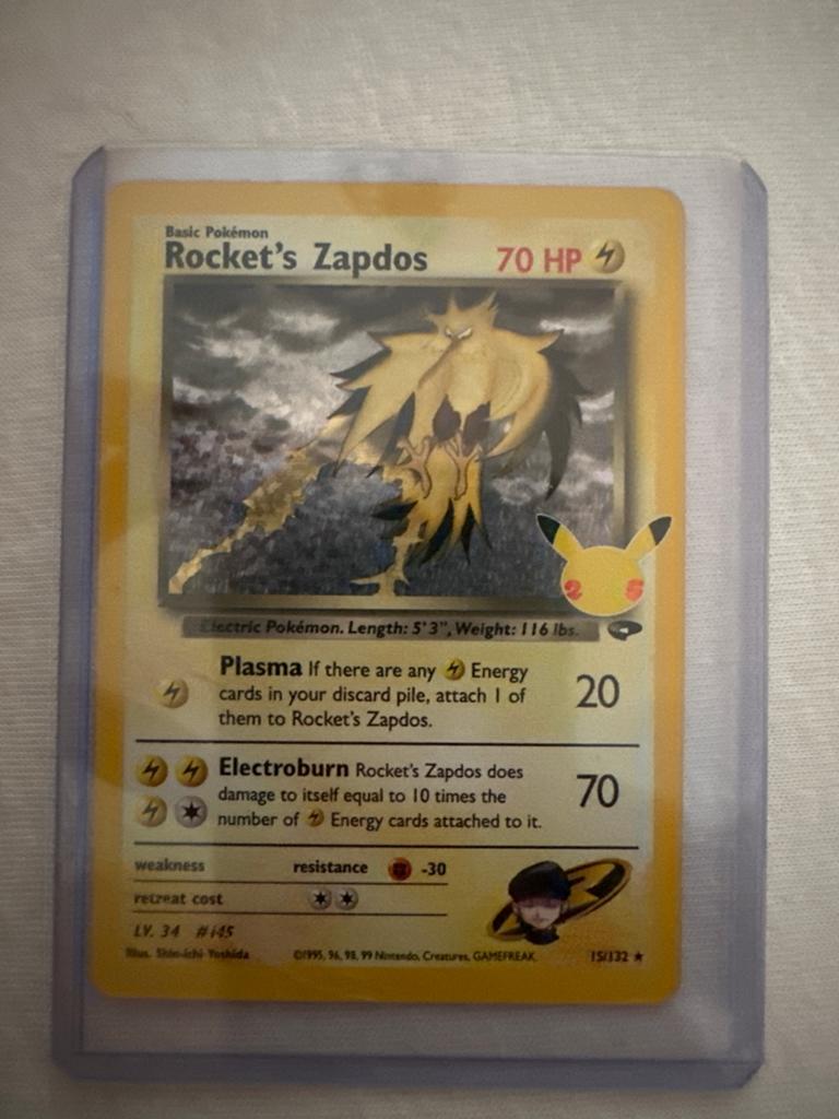 Rocket's Zapdos Pokémon Kaart - Base Set 2000, Ophalen of Verzenden, Zo goed als nieuw, Losse kaart
