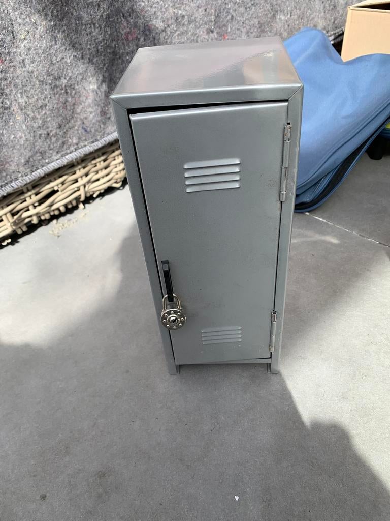 Mini lockerkastje met slot en sleutels, Huis en Inrichting, Kasten | Lockerkasten, Ophalen of Verzenden, Zo goed als nieuw