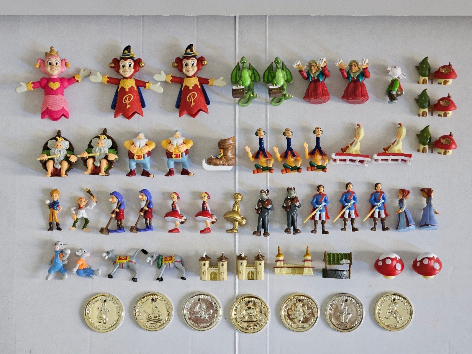 Grote collectie vintage Efteling Emté figuurtjes en munten, Ophalen of Verzenden, Zo goed als nieuw, Beeldje of Poppetje