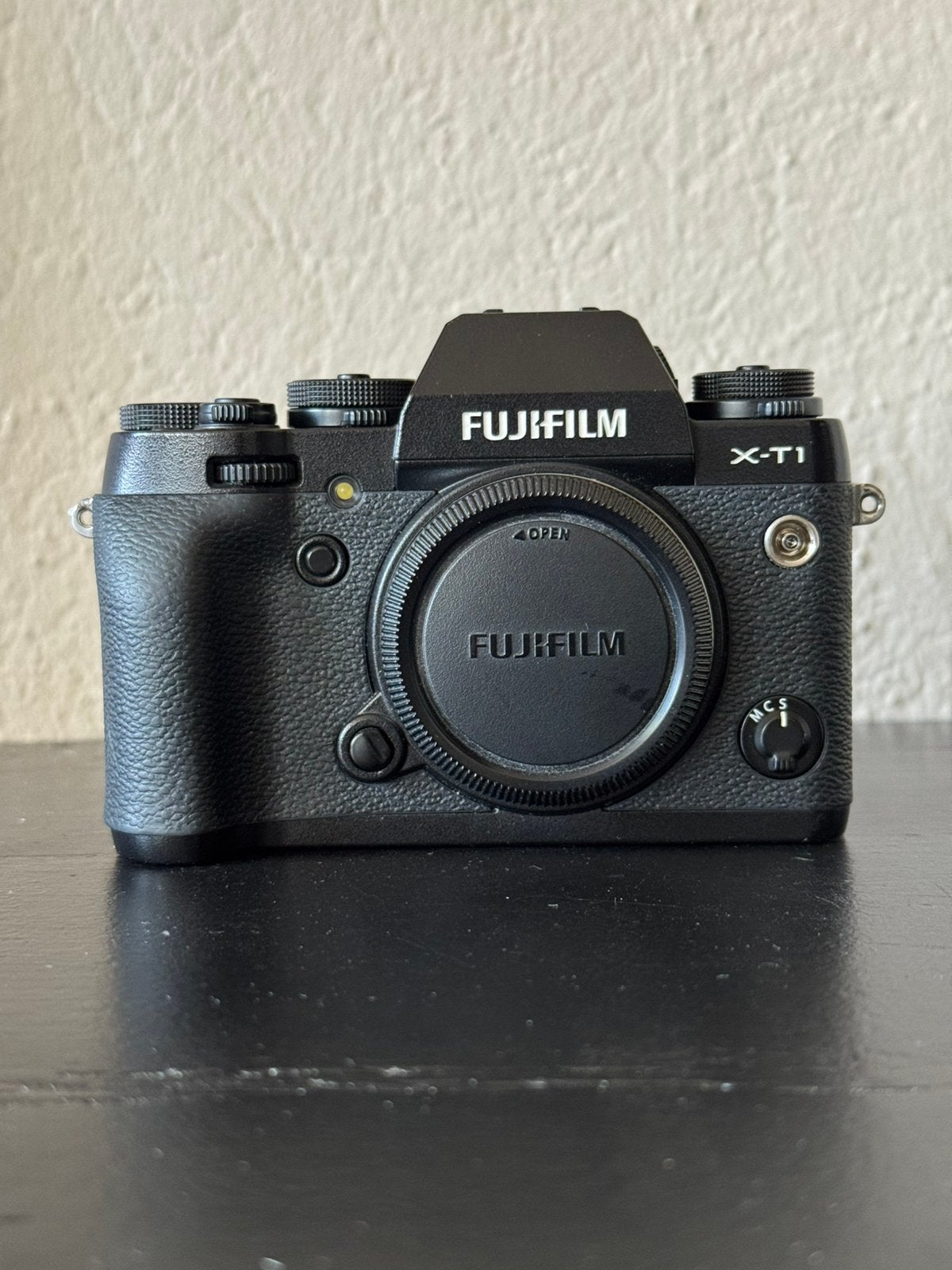 Fujifilm X-T1 Camera Body Fuji XT1 X T1, Audio, Tv en Foto, Fotocamera's Digitaal, Ophalen of Verzenden, Zo goed als nieuw, Fujifilm
