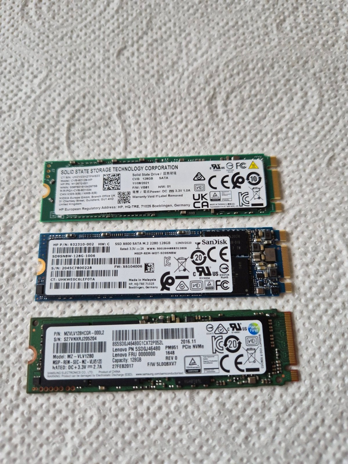 3x 128GB M.2 SSD's (SATA & NVMe), Computers en Software, Ophalen, Gebruikt, Server, HP, SanDisk, Samsung