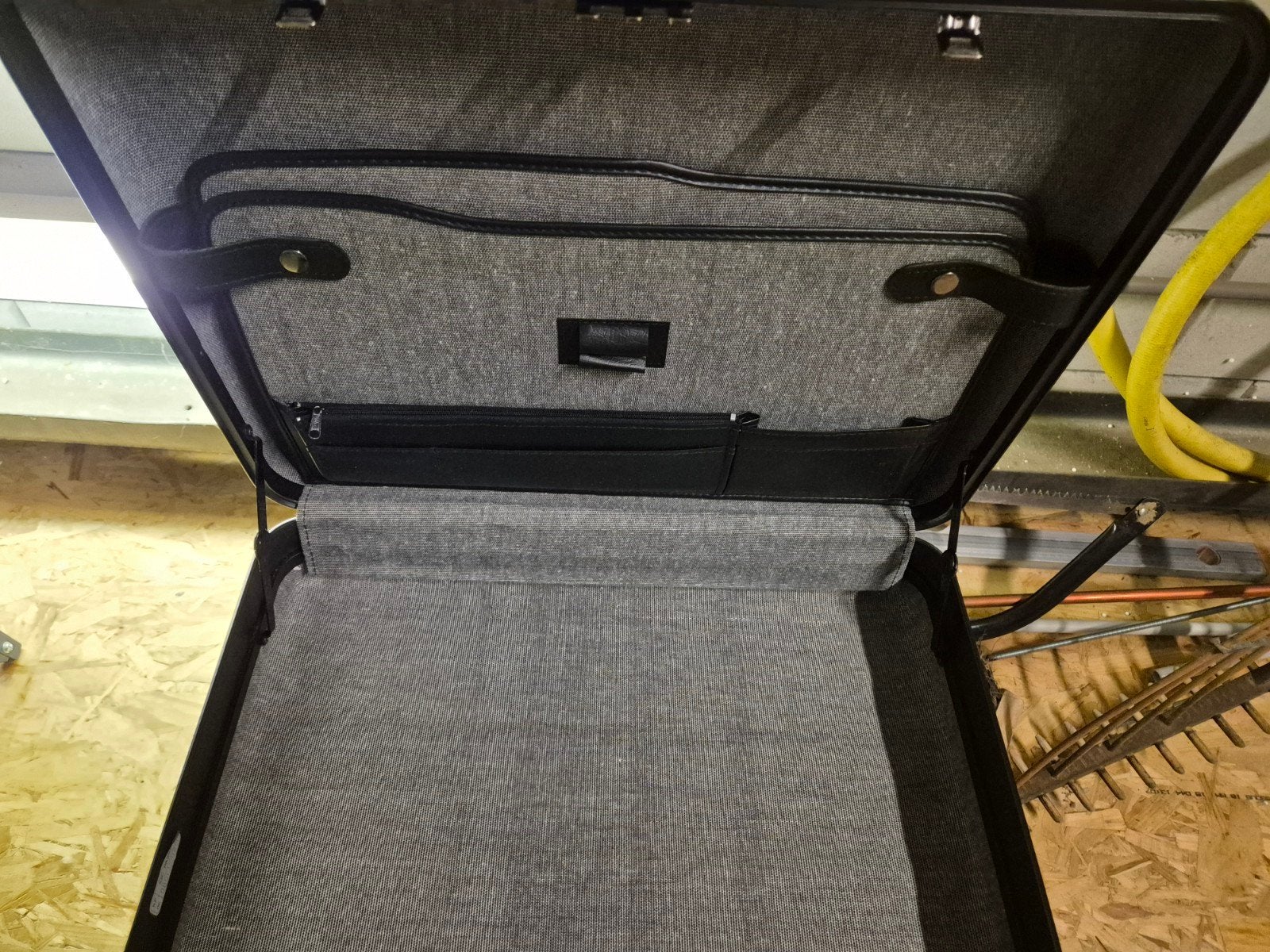 Dario Koffer met cijferslot, Gebruikt, 50 tot 60 cm, Hard kunststof, Slot