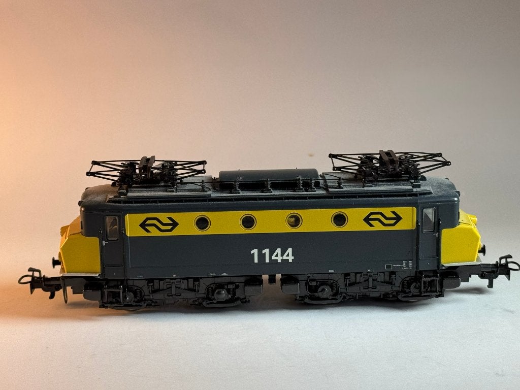 Märklin 37241 H0 E-loc NS 1144 botsneus geel/grijs digitaal, Wisselstroom, Locomotief, Ophalen of Verzenden, Service@maerklin.de