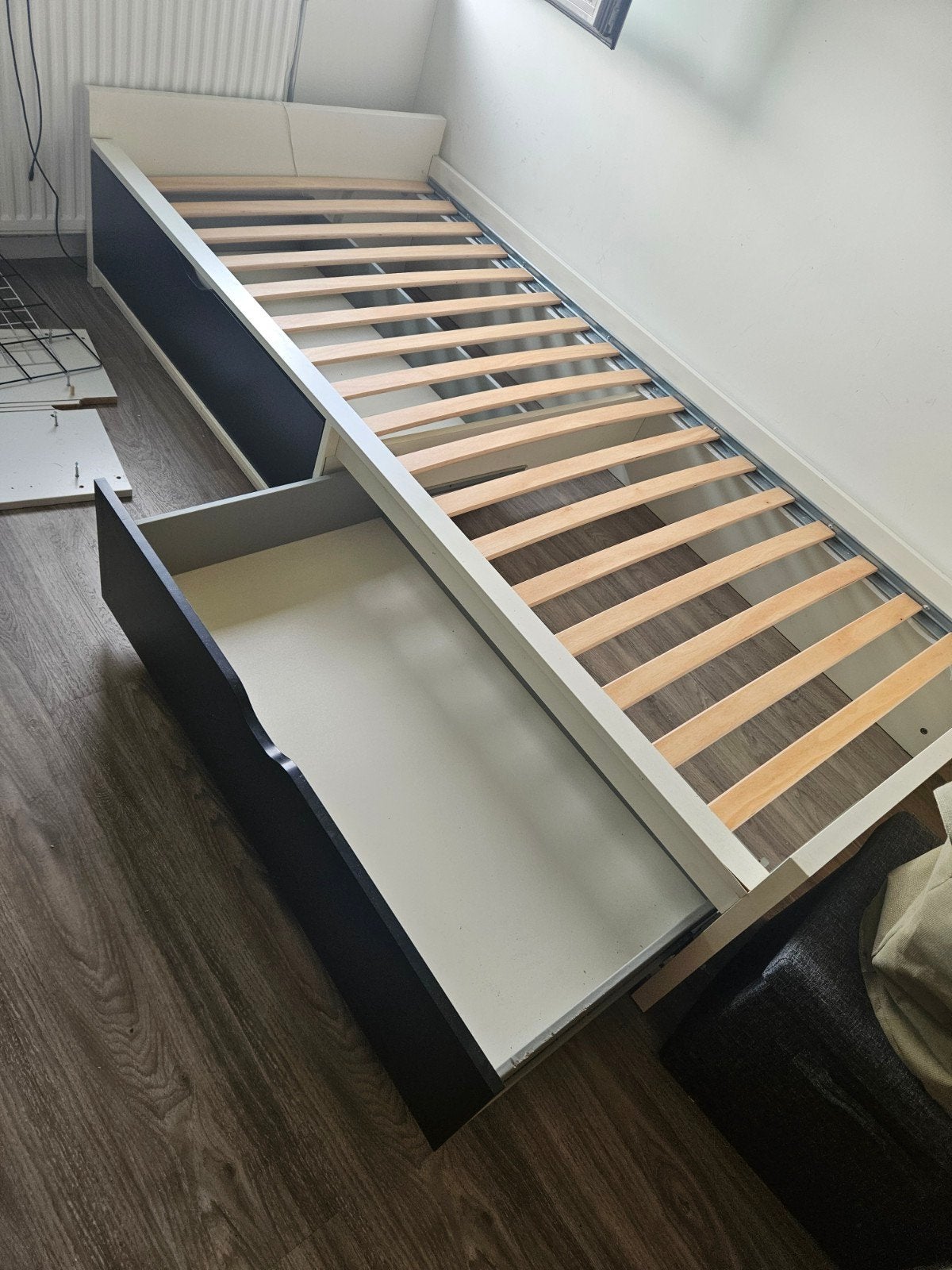 Gratis IKEA Malm bedframe met lades, gebruikt, Ophalen, Gebruikt, Eenpersoons, Wit