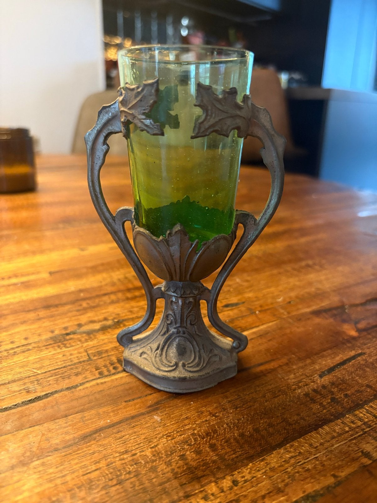 Antiek Art Nouveau Vaasje met Groen Glas en Metaal, Ophalen of Verzenden