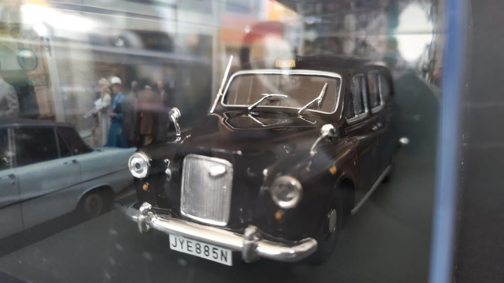 Austin FX4 London Cab 006 Octopussy 1:43 James Bond Pol, Overige merken, Auto, Verzenden, Nieuw