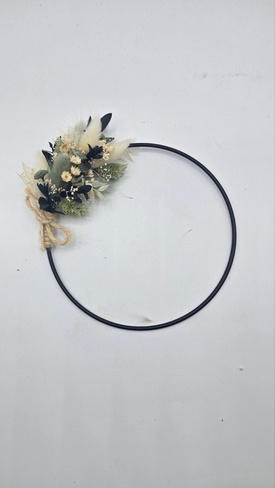 Decoratieve krans met droogbloemen - diverse kleuren, Ophalen of Verzenden, Nieuw, Krans, Metaal