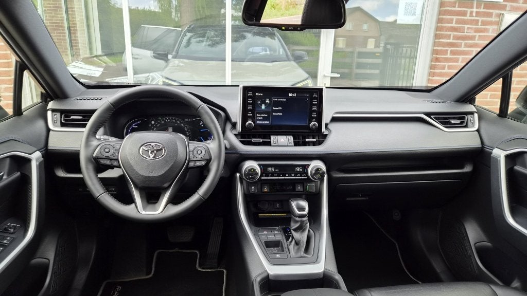 Toyota RAV4 2.5 Hybrid Bi-Tone, Trekhaak Bearlock, Stuurwiel, Automatische klimaatregeling, Gebruikt, 4 cilinders, 2487 cc