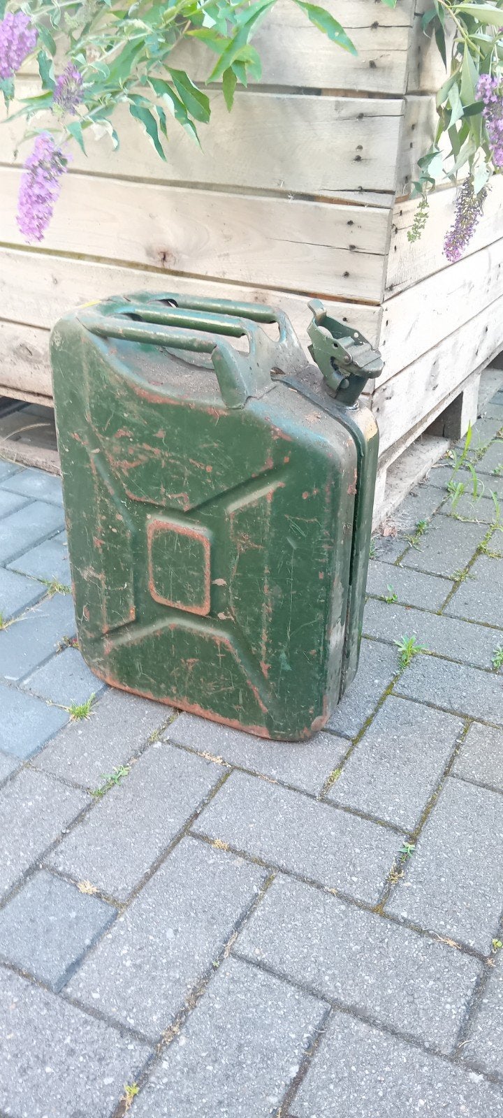 Stalen Jerrycan 20 Liter - Goed Afsluitbaar, Ophalen, Gebruikt