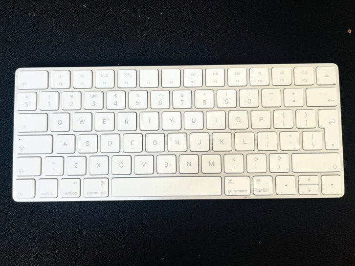Apple Wireless Keyboard, Computers en Software, Ophalen of Verzenden, Zo goed als nieuw