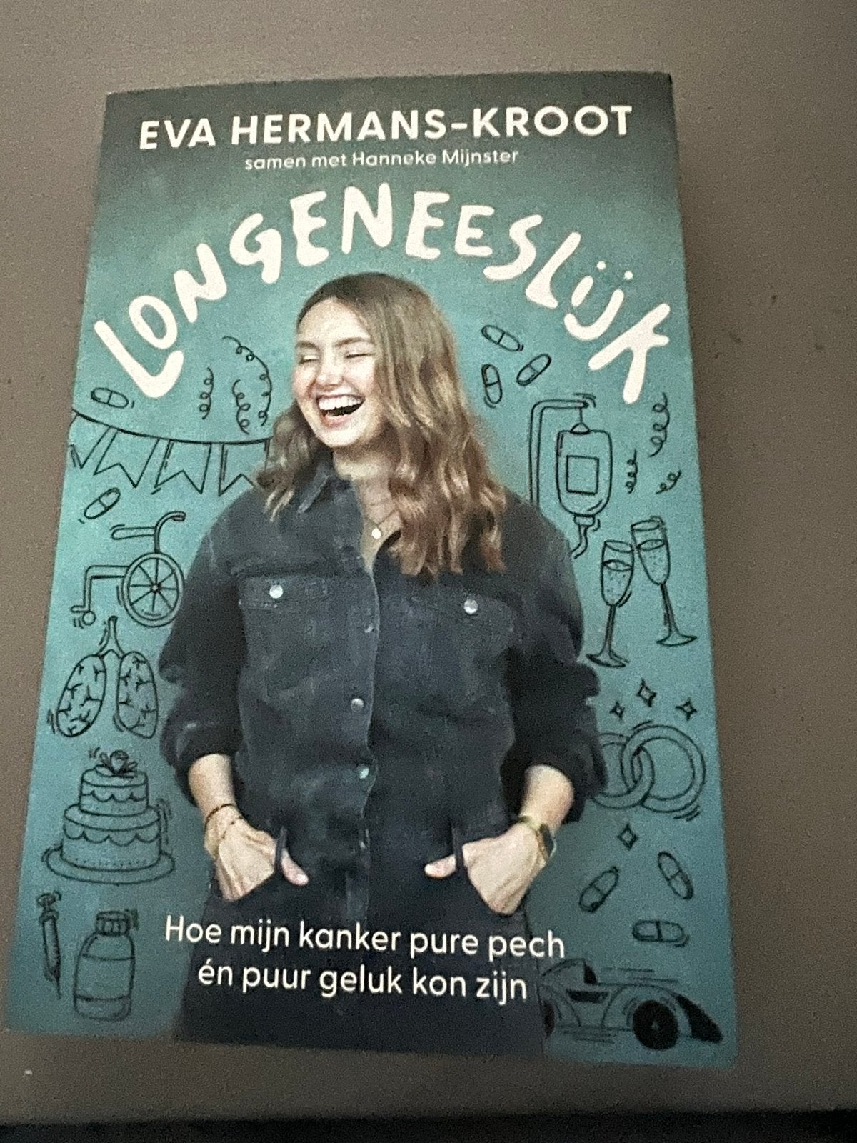 Longeneeslijk: Hoe mijn kanker pure pech én puur geluk kon z, Ophalen of Verzenden, Zo goed als nieuw, Ziekte en Allergie