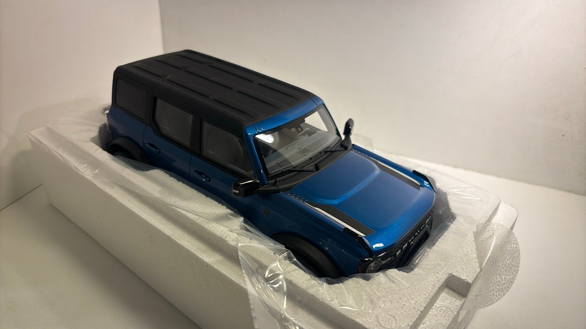 Ford bronco bleu GT spirit 1.18, Ophalen of Verzenden, A, A, A