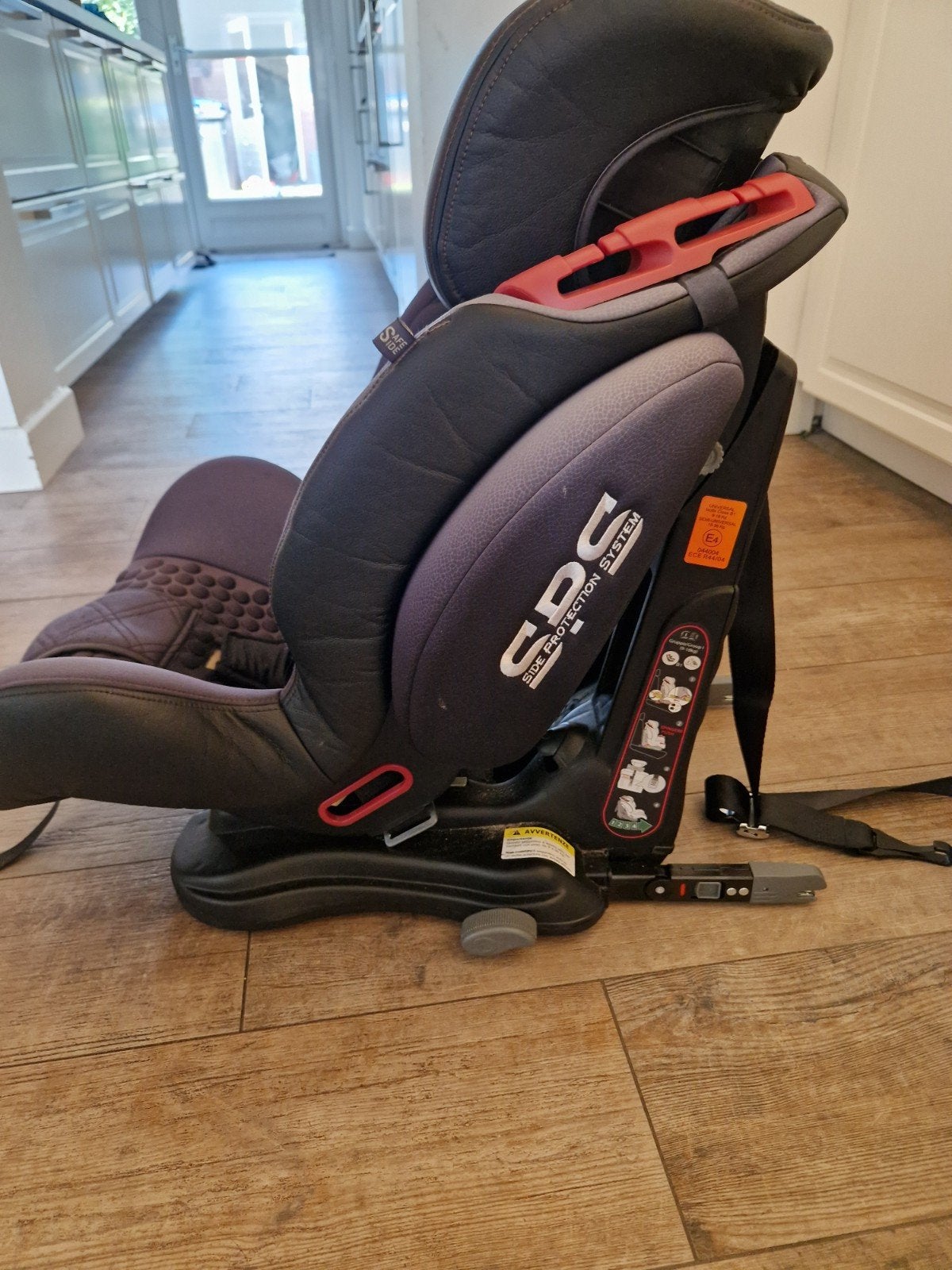 Autostoel 9 tot 36 kg, Kinderen en Baby's, Autostoeltjes, Gebruikt, Zijbescherming, 9 t/m 36 kg, Isofix