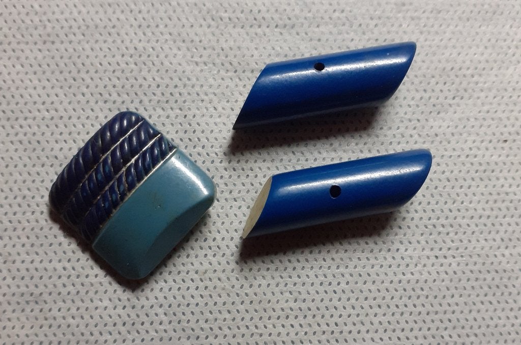 Knopen vintage blauw 3 stuks, Hobby en Vrije tijd, Naaien en Fournituren, Ophalen of Verzenden, Zo goed als nieuw, Knoop of Knopen