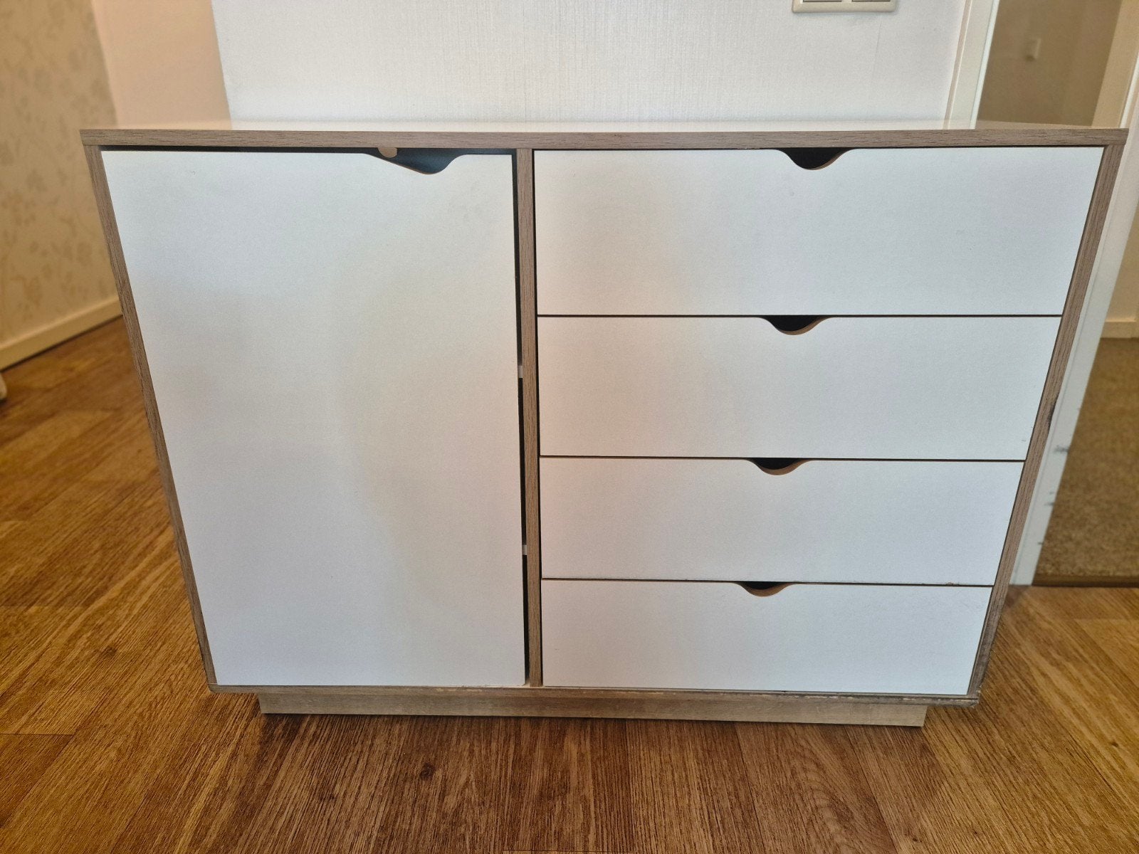 Ladekast met deurtje - Wit/Hout - 110x85x38 cm, Huis en Inrichting, Ophalen, Gebruikt, 100 tot 150 cm, 3 of 4 laden