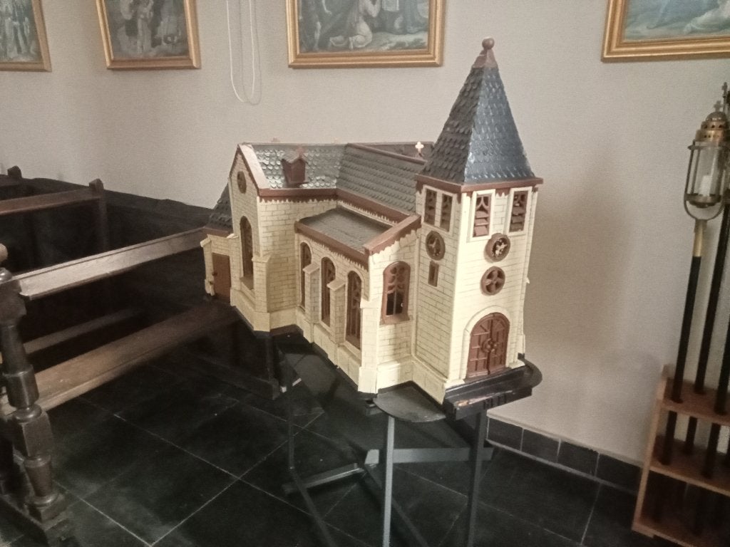 model kerk, Hobby en Vrije tijd, Ophalen, Gebruikt, 1:72 tot 1:144, Overige merken
