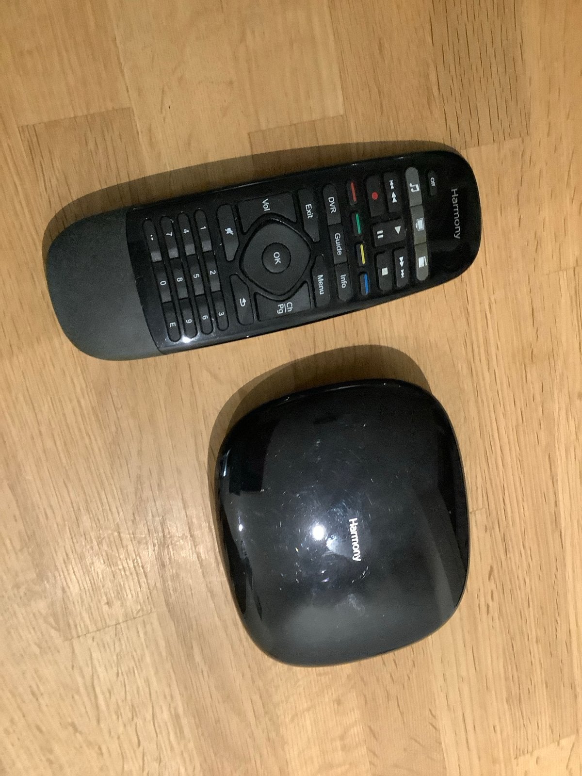 Logitech Harmony Hub met afstandsbediening, Audio, Tv en Foto, Ophalen of Verzenden, Zo goed als nieuw, Origineel, Dvd