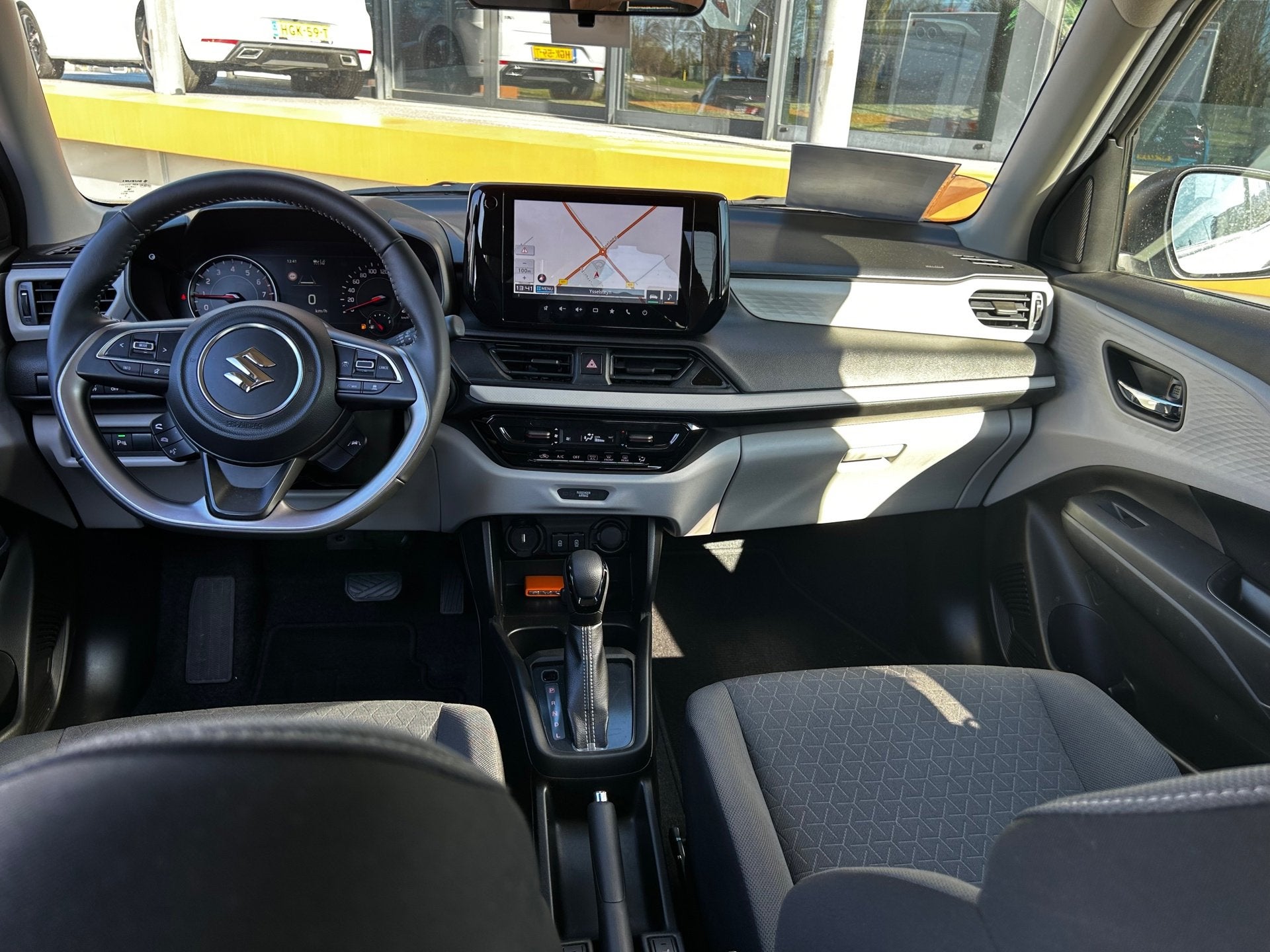 Suzuki SWIFT 1.2 Style Smart Hybrid / Carplay / adaptieve cr, Auto's, Suzuki, 83 pk, Gebruikt, Euro 6, 400 kg