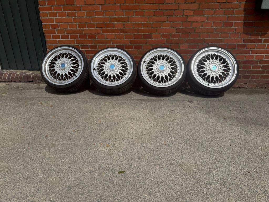 4x 17 inch velgen met goede banden - Steek 4x100/112, Gebruikt, Banden en Velgen, 17 inch, Zomerbanden