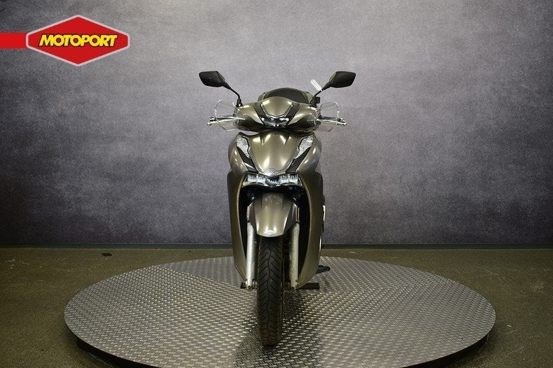 Honda SH 350 I ABS (bj 2021), Info@motoportwormerveer.nl, Scooter, Honda Motor Europe, Bedrijf
