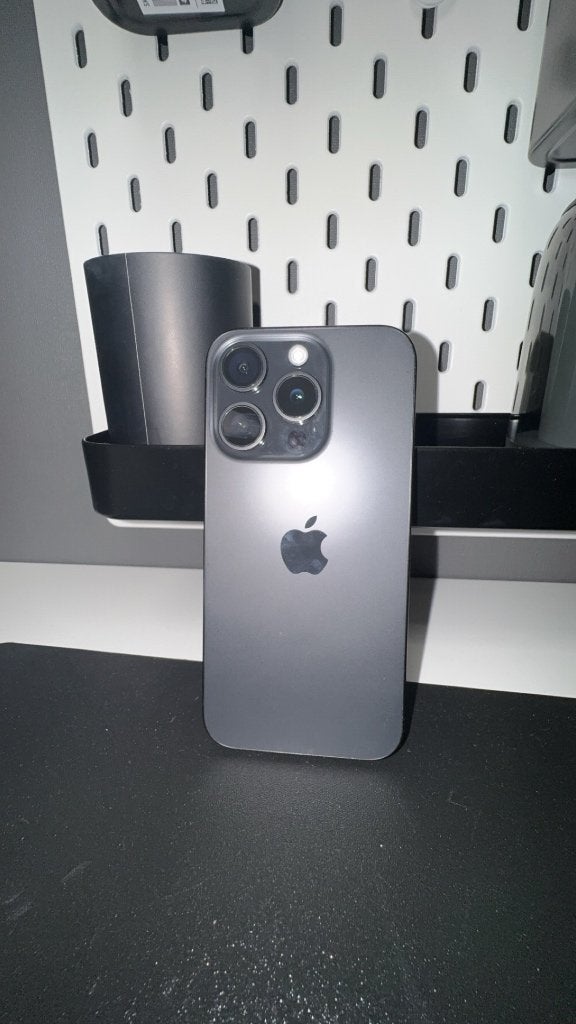 Ruilen Ik zoek Iphone, Telecommunicatie, Mobiele telefoons | Apple iPhone, 128 GB, Verzenden, Zwart, Zo goed als nieuw