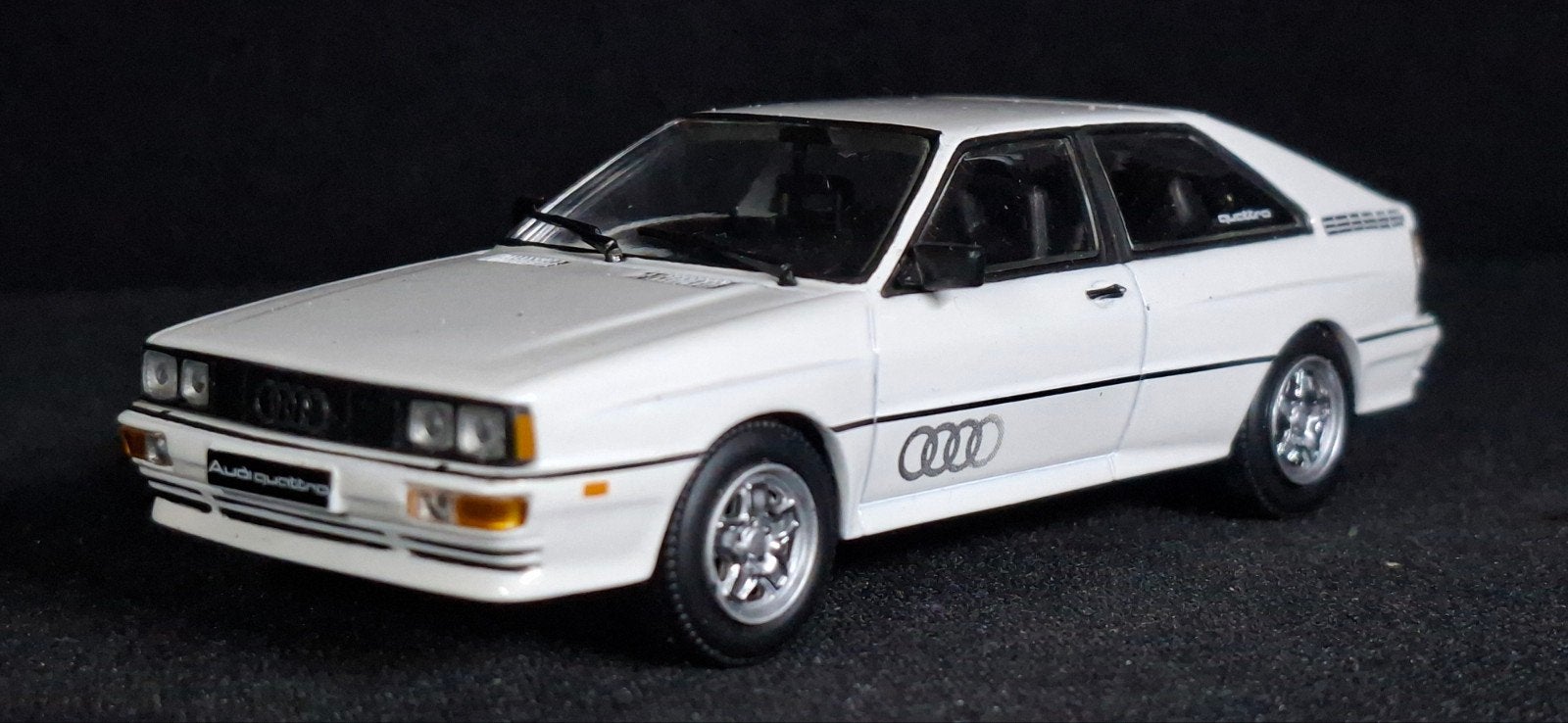 Audi Quattro modelauto - Wit, Ophalen of Verzenden, Zo goed als nieuw, Auto
