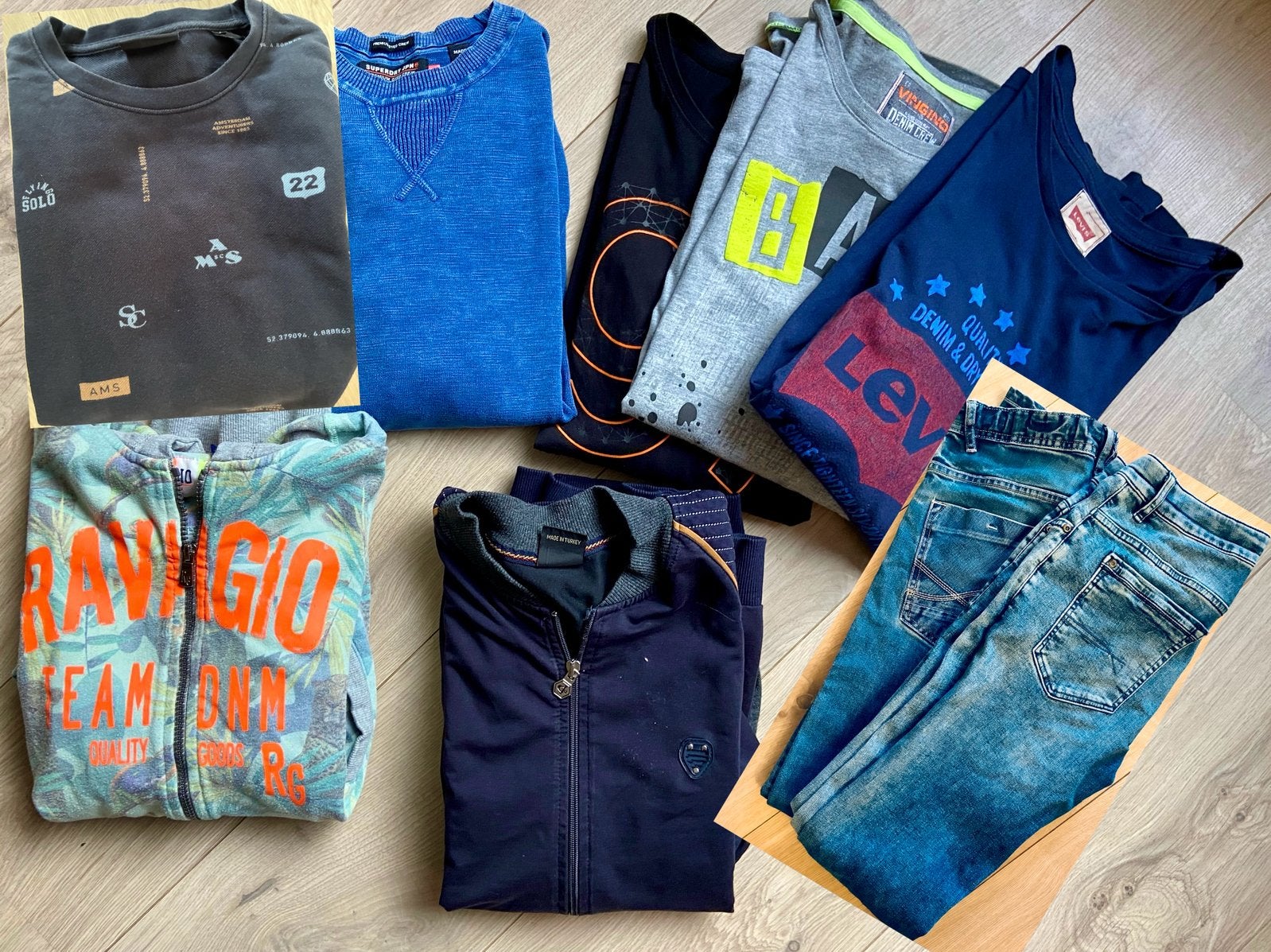 Merkkleding mt 176 van Superdry, Vingino, Levi’s en Ravagio, Ophalen of Verzenden, Zo goed als nieuw, Maat 176