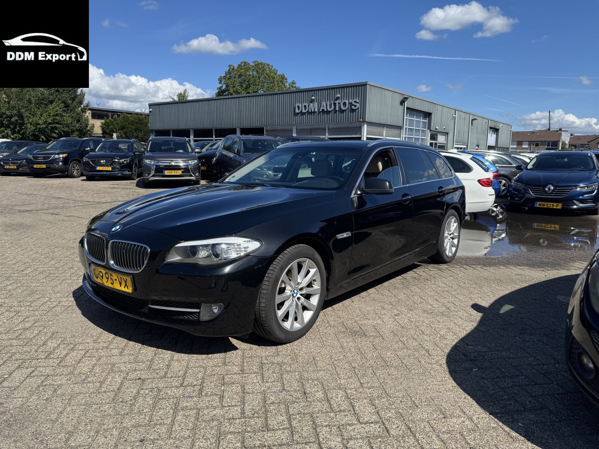BMW 5 Serie Touring 523i Executive (bj 2011, automaat), Auto's, BMW, Euro 5, Achterwielaandrijving, Gebruikt, 2000 kg