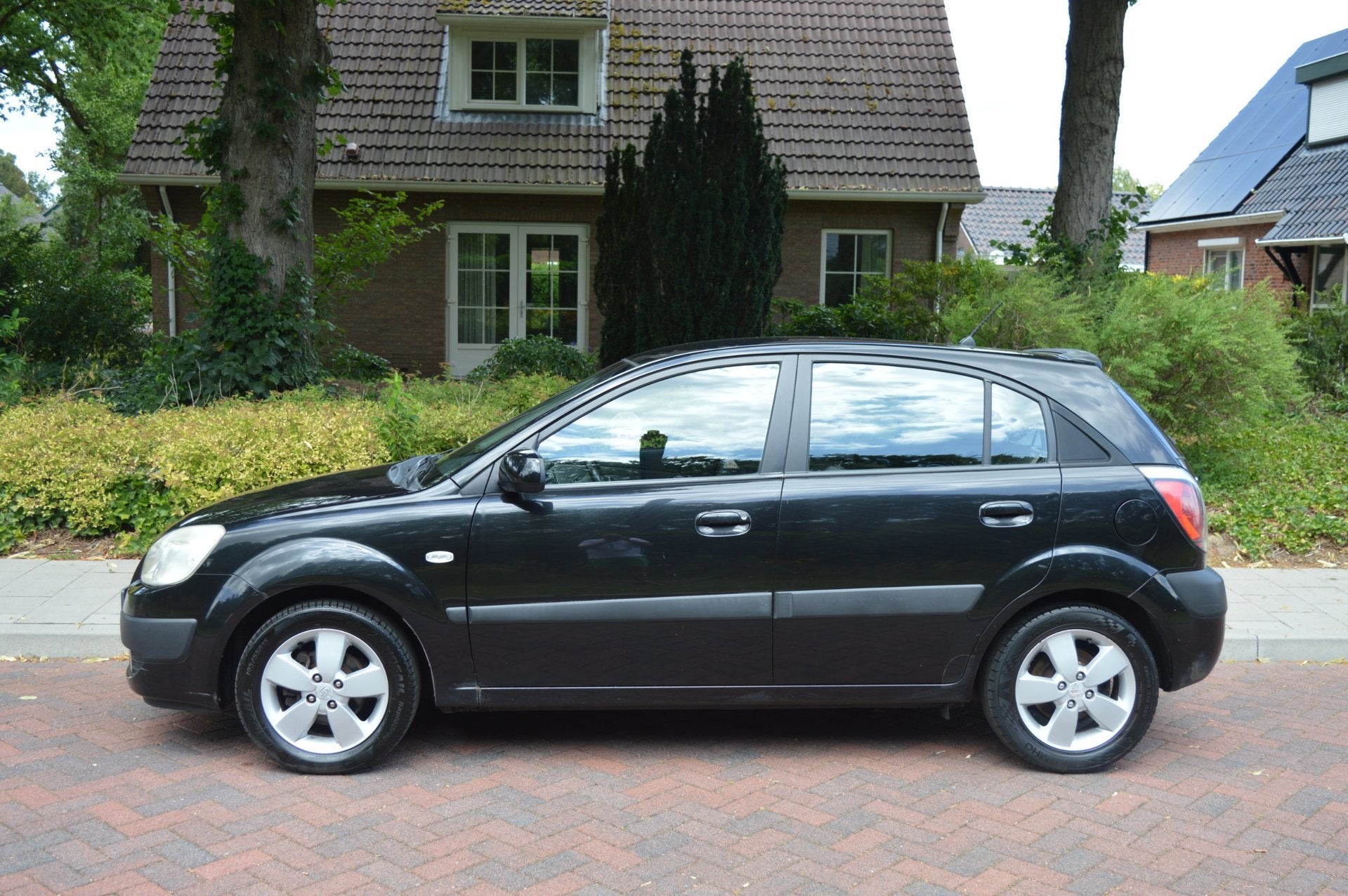 Kia Rio 1.4 L Goed onderhouden/nw airco, Stof, Gebruikt, 4 cilinders, 1054 kg