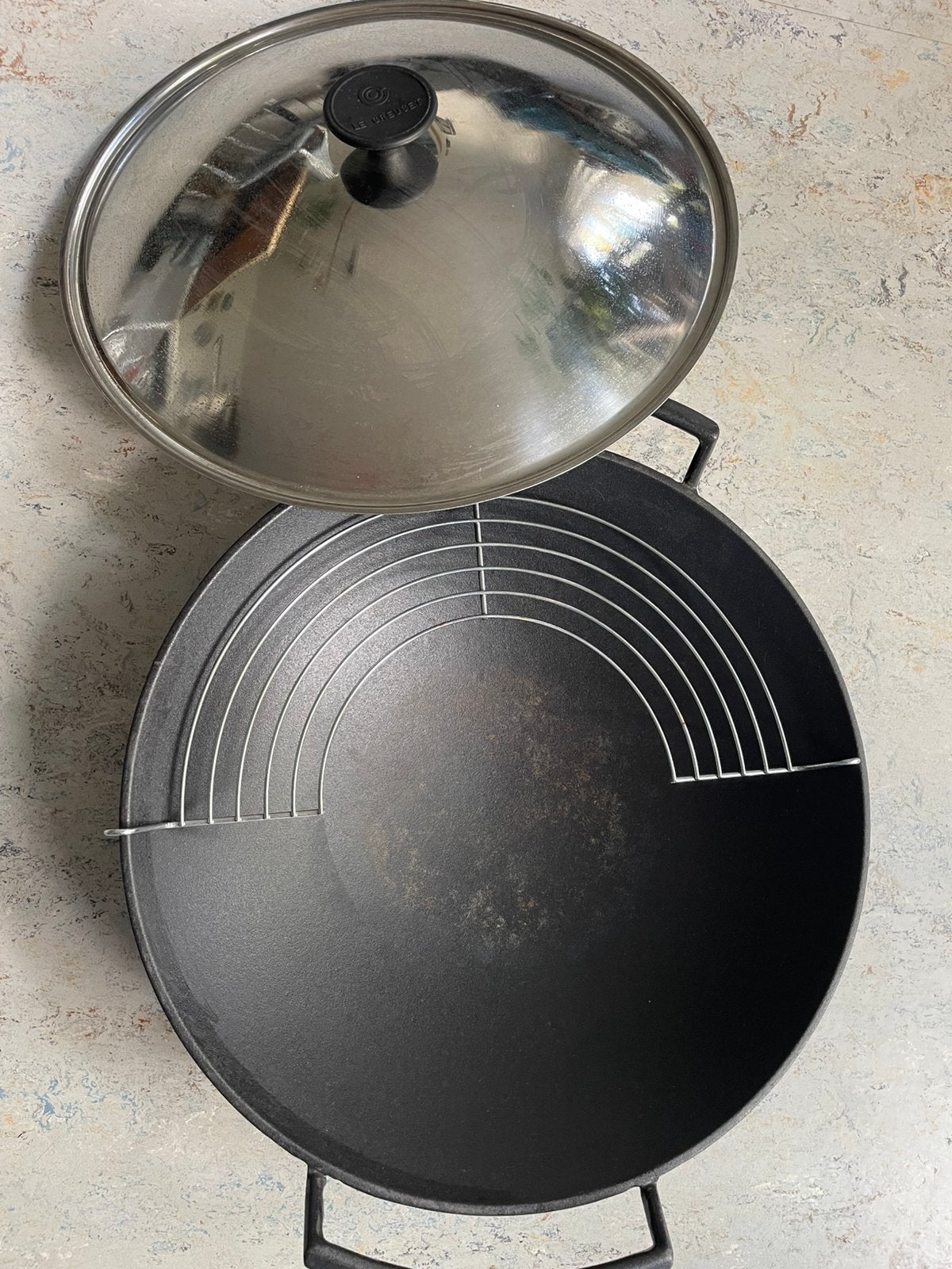 Wokpan Le Creuset, Ophalen, Gietijzer, Zo goed als nieuw, Geschikt voor inductie