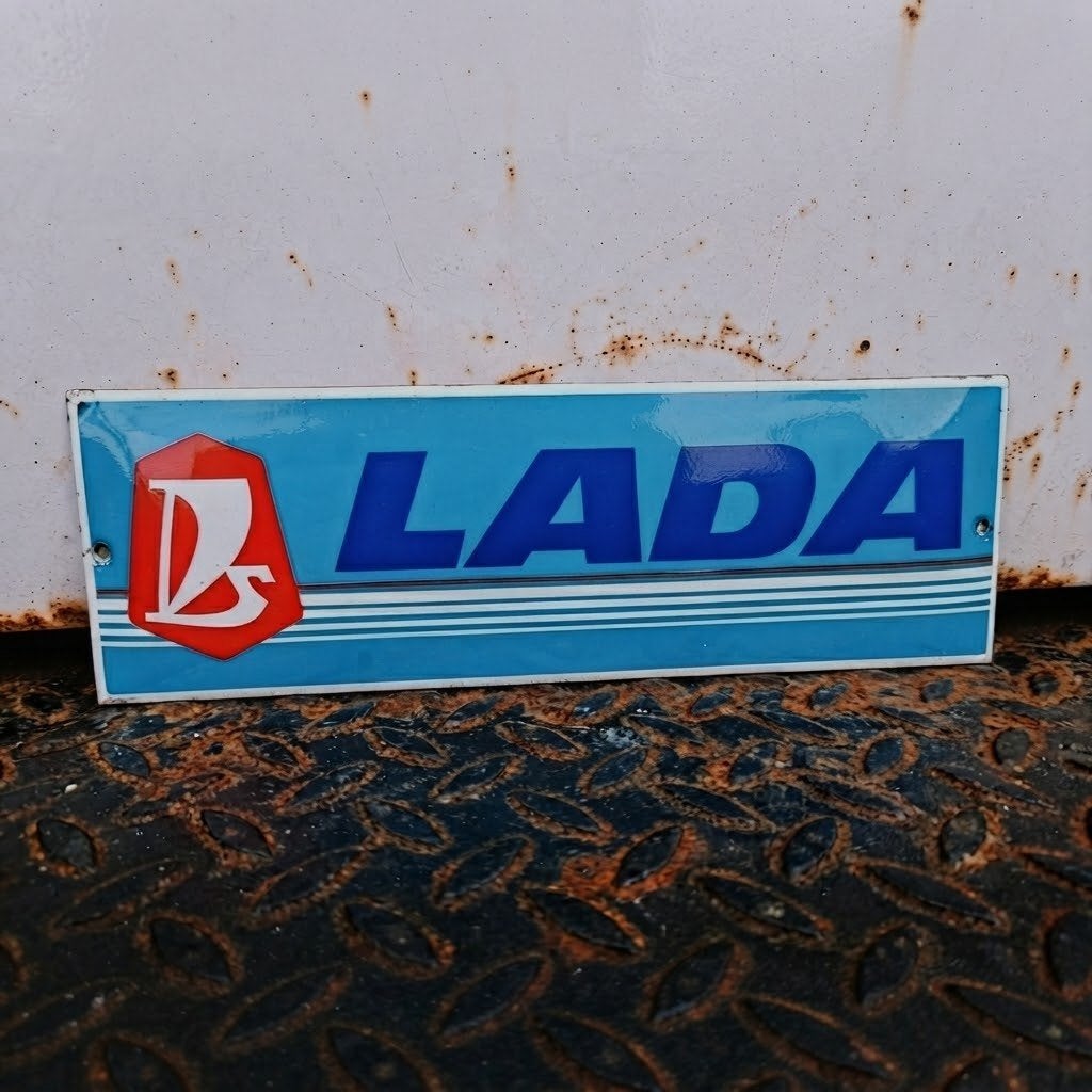Emaille Reclamebord LADA Auto Dealer Vintage Mancave DDR Era, Verzenden, Gebruikt, Reclamebord