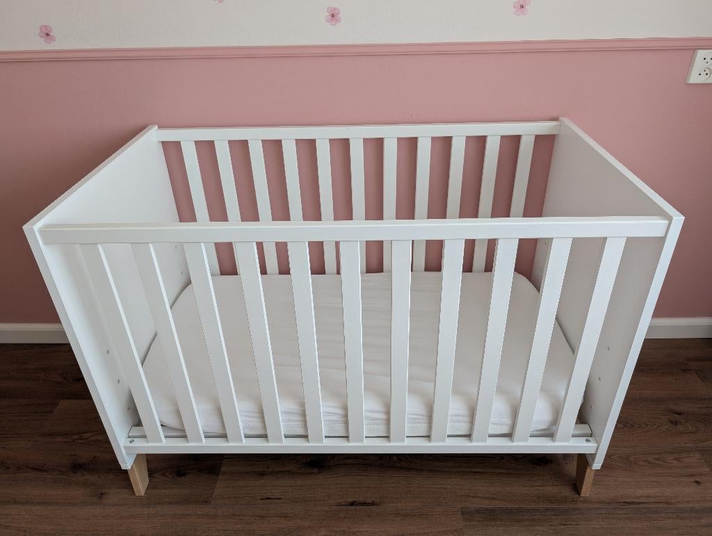 Paidi Vito Mira ledikant + matras, Kinderen en Baby's, Babywiegjes en Ledikanten, Zo goed als nieuw, Ledikant, Ophalen