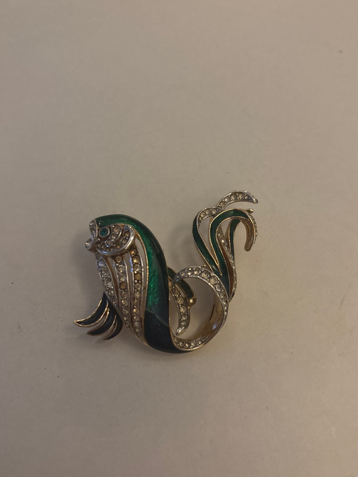 Vergulde antieke broche in de vorm van een vis, Overige materialen, 4 tot 7 cm, Gebruikt, Ophalen of Verzenden
