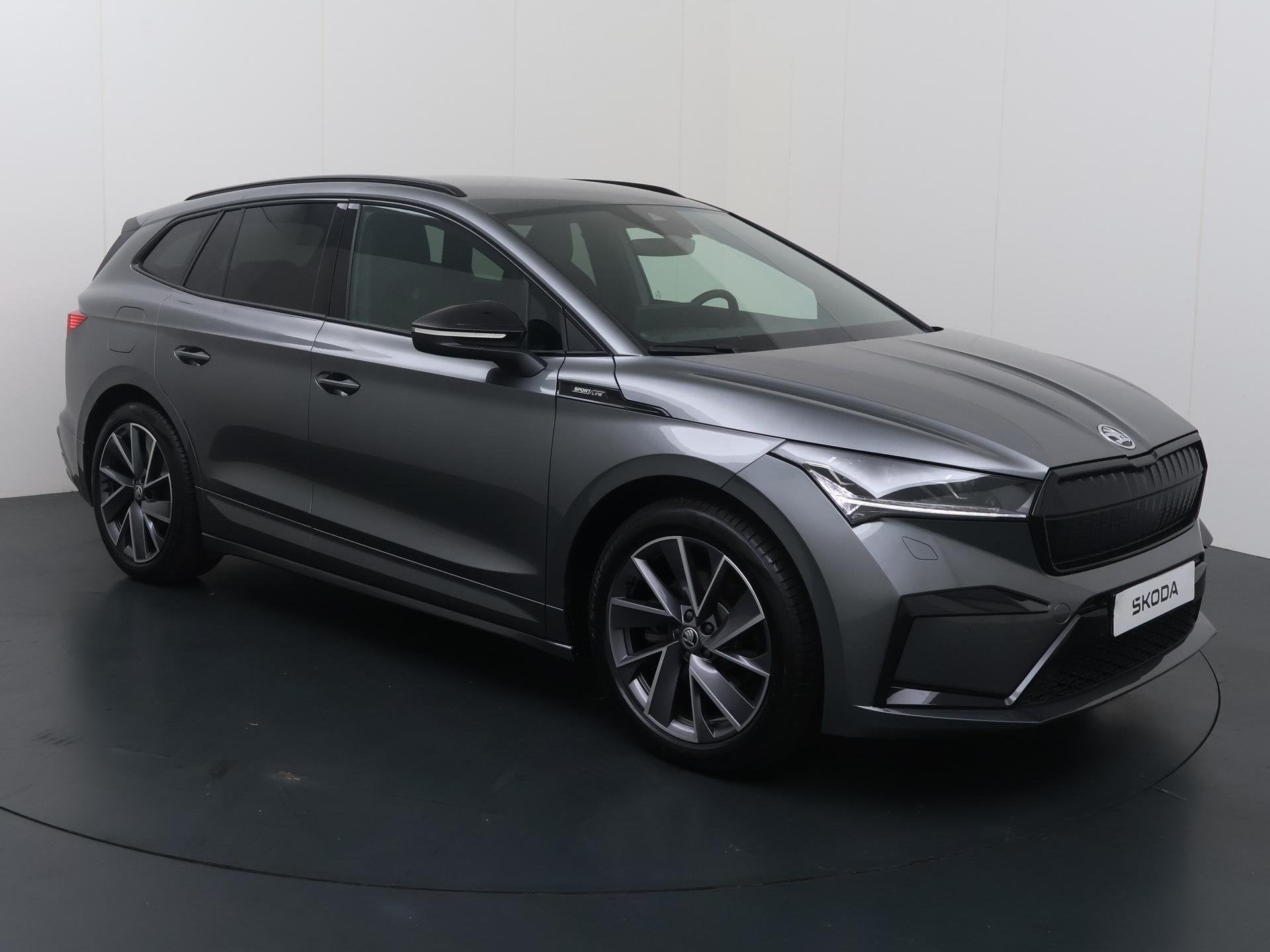 Skoda Enyaq iV 80 Sportline Business | 204 PK | SoH 96% | Ac, Auto's, 12 maanden, Achterwielaandrijving, Gebruikt, Zwart