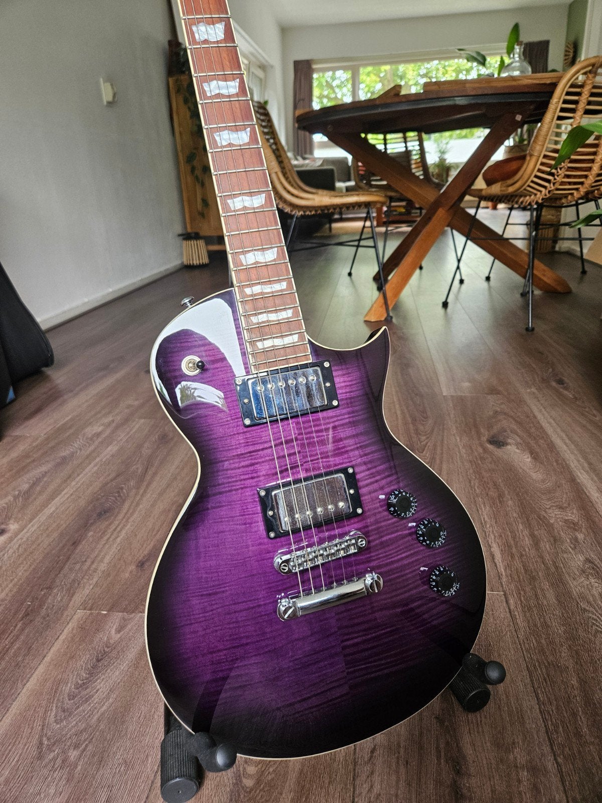 ESP LTD EC-256 elektrische gitaar in paars burst, Muziek en Instrumenten, Snaarinstrumenten | Gitaren | Elektrisch, Ophalen, Zo goed als nieuw