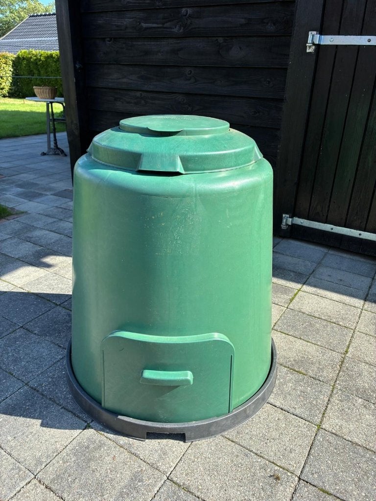Compostvat en Compostbeluchter, Ophalen, Zo goed als nieuw