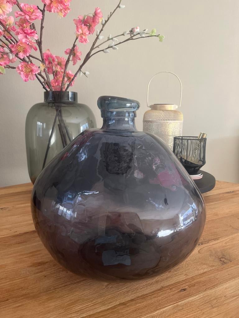 Vaas Charlotte van Leen Bakker, Huis en Inrichting, Woonaccessoires | Vazen, Gebruikt, Overige kleuren, Ophalen of Verzenden, Glas