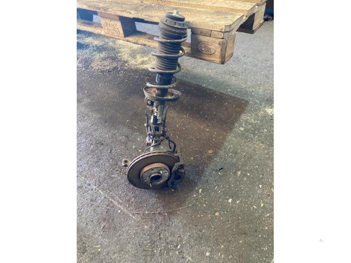 Schokdemperpoot links-voor van een Alfa Romeo Mito, Gebruikt, -, -, Alfa Romeo