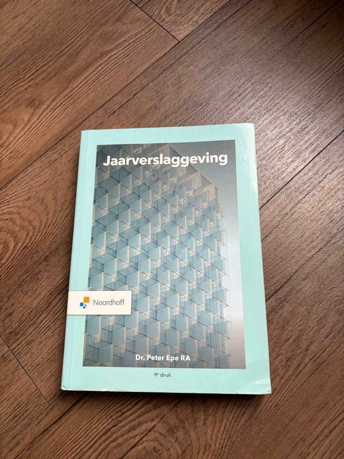 Leerboek Jaarverslaggeving HBO Finance & Control (9e druk), Boeken, Ophalen of Verzenden, Gelezen, HBO